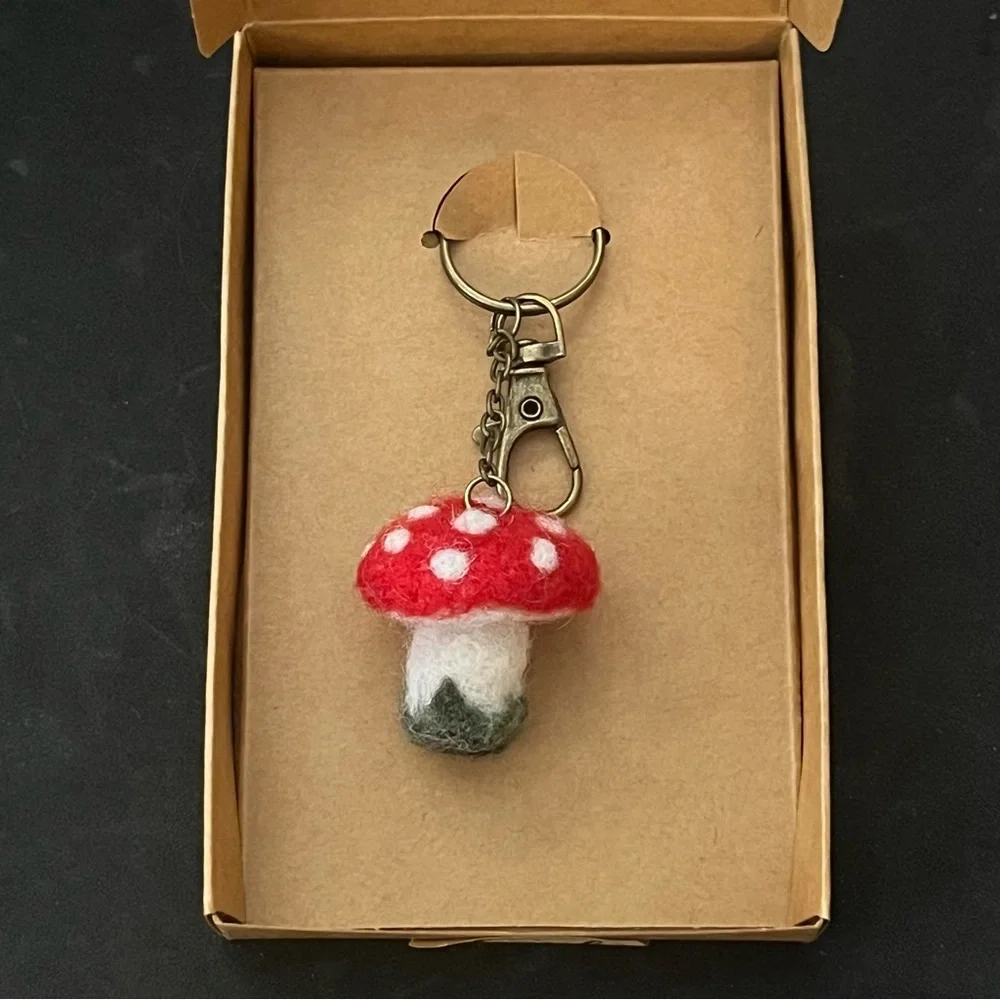 Amanita Muscaria Mushroom Needle-Felted Wool Keychain - Picture 5 of 6